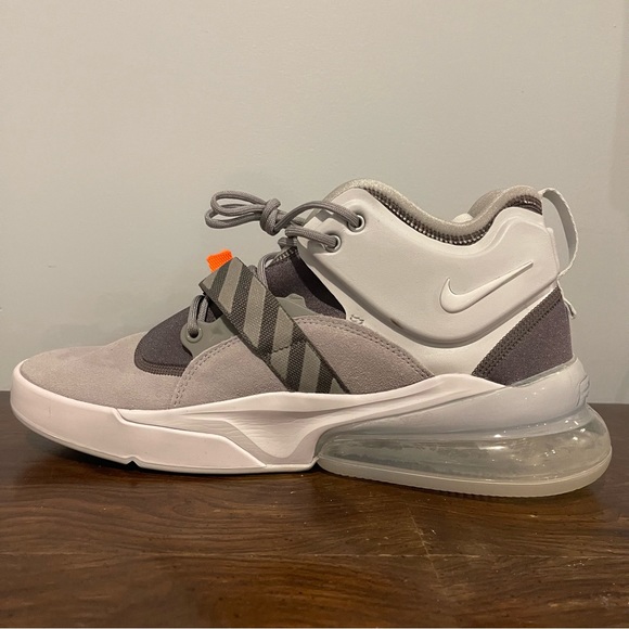 Nike Air Force 270 - Sz 11 - Picture 3 of 7